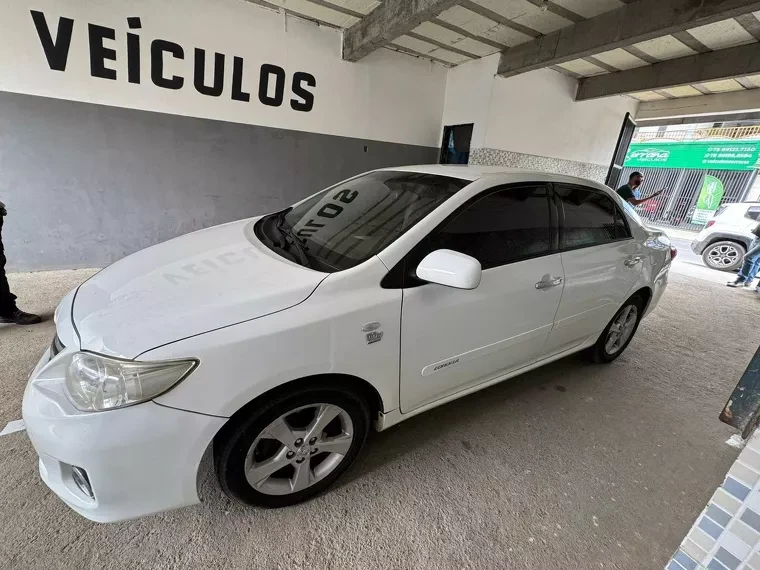 Toyota Corolla · veículo de exemplo