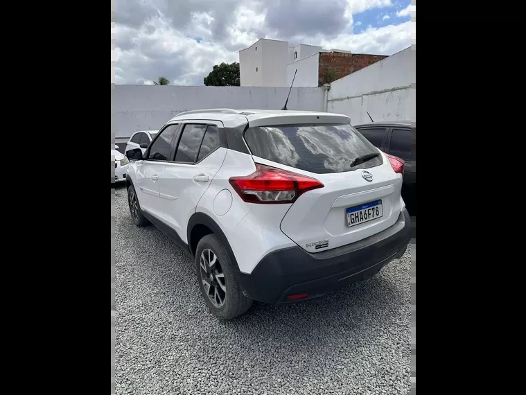 Nissan Kicks · veículo de exemplo